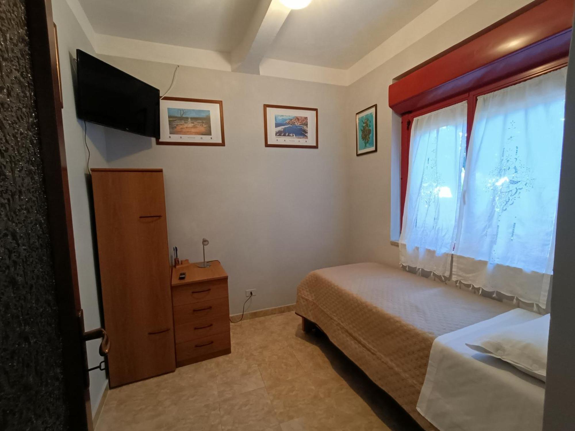 Xenion Guest House ヴィッラ・サン・ジョヴァンニ エクステリア 写真